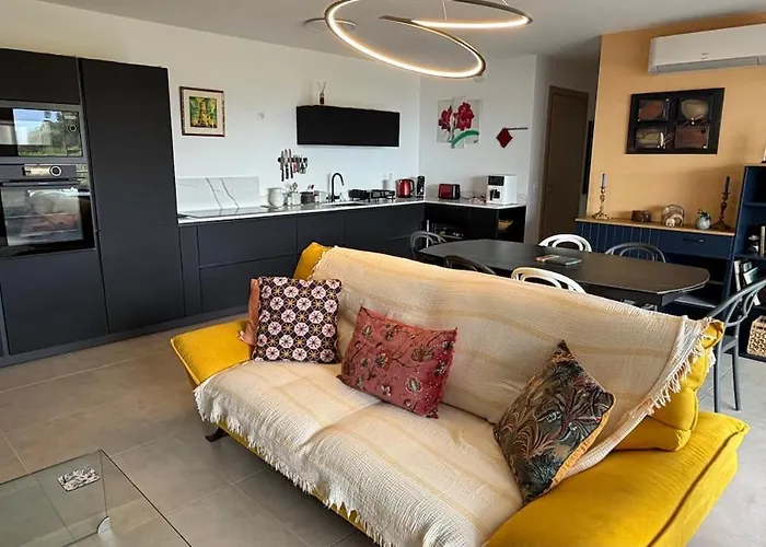 Superbe 3 Pieces Vue Mer, Climatise, Avec Parking Apartment